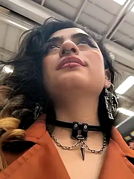 Snapshot of Lila_Desiree chatting on 12-31-24, 09:39 Lila Desiree online show from 12-31-24, 09:39