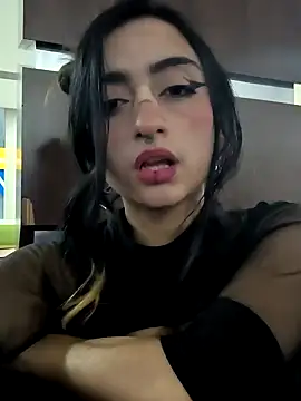 Snapshot of Lila_Desiree chatting on 02-10-25, 02:19 Lila Desiree online show from 02-10-25, 02:19