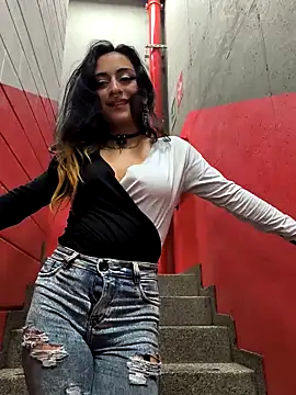 Snapshot of Lila_Desiree chatting on 02-25-25, 12:36 Lila Desiree online show from 02-25-25, 12:36