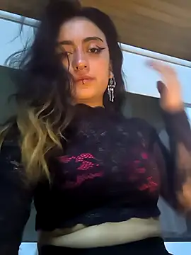 Snapshot of Lila_Desiree chatting on 03-14-25, 01:27 Lila Desiree online show from 03-14-25, 01:27