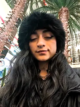 Snapshot of Lila_Desiree chatting on 11-25-25, 01:16 Lila Desiree online show from 11-25-25, 01:16