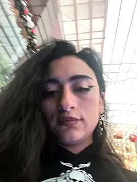 Snapshot of Lila_Desiree chatting on 11-26-25, 10:22 Lila Desiree online show from 11-26-25, 10:22