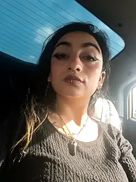 Snapshot of Lila_Desiree chatting on 12-01-25, 02:00 Lila Desiree online show from 12-01-25, 02:00