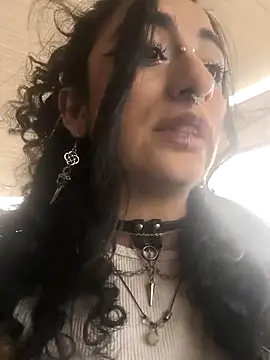 Snapshot of Lila_Desiree chatting on 12-04-25, 08:39 Lila Desiree online show from 12-04-25, 08:39