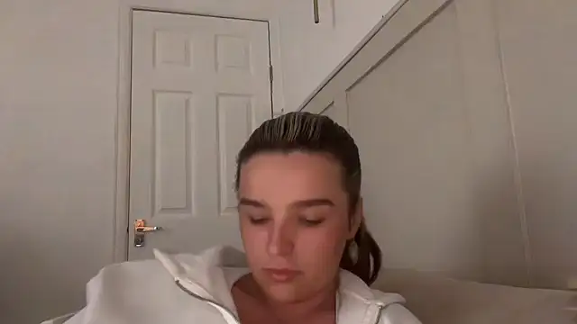 maisiesmithx online show from 09-16-25, 01:01