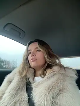 maisiesmithx online show from 12-16-25, 08:41