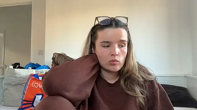 maisiesmithx online show from 04-13-26, 05:51