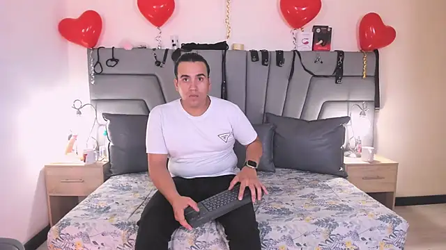 Vale n Matt online show from 11-14-25, 03:38