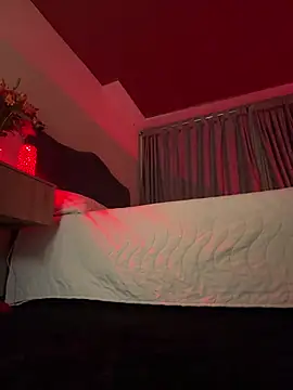 sue   0 online show from 03-04-26, 06:41