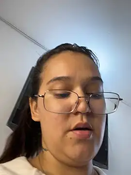 ValenG023 online show from 03-20-25, 01:15