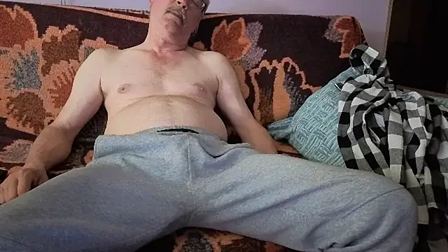 Snapshot of loverboyxxx69 chatting on 04-28-26, 03:17 loverboyxxx69 online show from 04-28-26, 03:17
