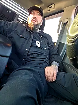 Beardedtattood online show from 04-03-26, 12:14