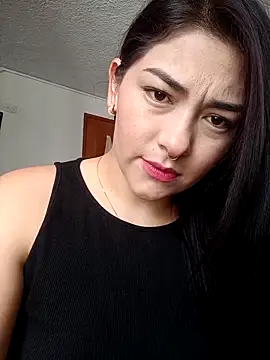 Snapshot of SophieWinslow chatting on 03-08-25, 03:56 SophieWinslow online show from 03-08-25, 03:56