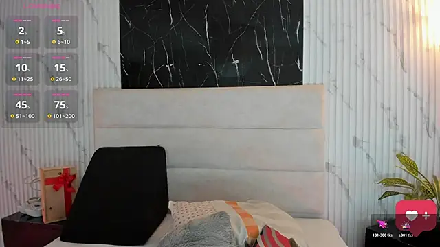 Reginavegaa online show from 02-25-26, 11:42