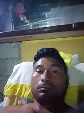 Snapshot of Diogo100 chatting on 09-18-25, 06:37 Diogo100 online show from 09-18-25, 06:37