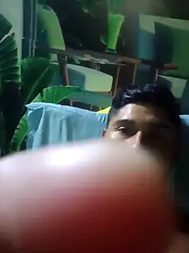 Snapshot of Diogo100 chatting on 10-29-25, 03:31 Diogo100 online show from 10-29-25, 03:31