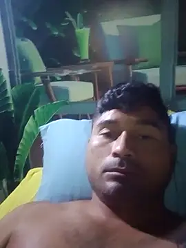 Snapshot of Diogo100 chatting on 11-05-25, 05:07 Diogo100 online show from 11-05-25, 05:07