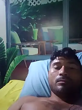 Snapshot of Diogo100 chatting on 11-08-25, 07:41 Diogo100 online show from 11-08-25, 07:41