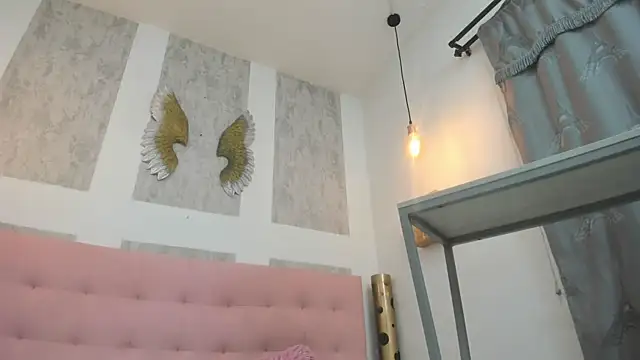 zhamira 21 online show from 11-28-25, 09:06