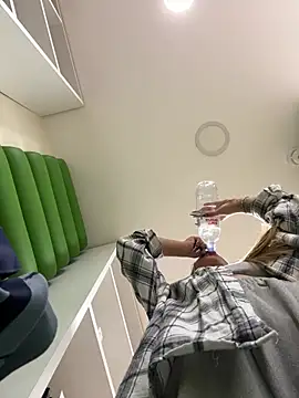 mur girl online show from 02-08-25, 03:42