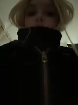 mur girl online show from 02-15-25, 11:39