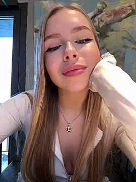 mur girl online show from 02-21-25, 11:44