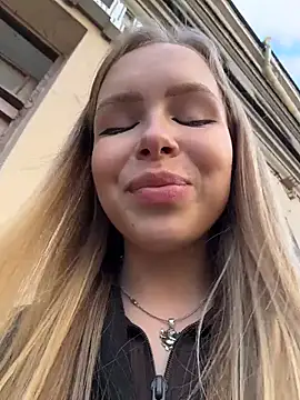 mur girl online show from 10-11-25, 01:09