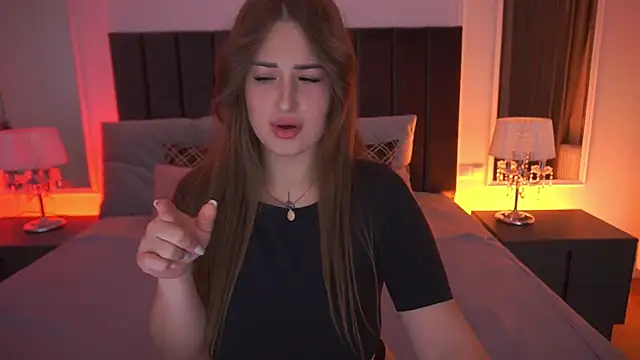 GentleAdellee online show from 12-21-25, 01:29