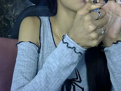 MAAYRA 09 online show from 02-01-25, 12:37
