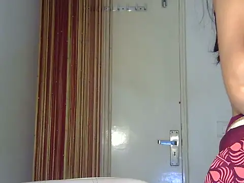 MAAYRA 09 online show from 11-09-25, 11:41