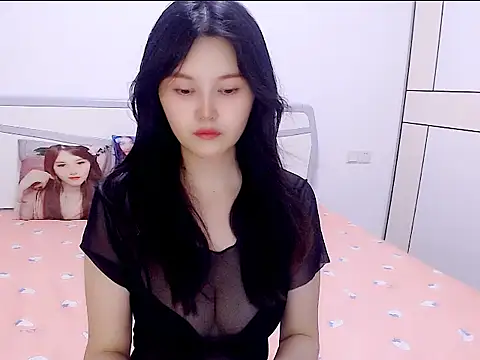 Snapshot of Little-sweet chatting on 09-11-25, 02:28 Little-sweet online show from 09-11-25, 02:28