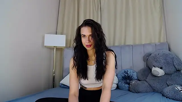 Snapshot of Erikka__ chatting on 07-15-26, 12:43 Erikka online show from 07-15-26, 12:43