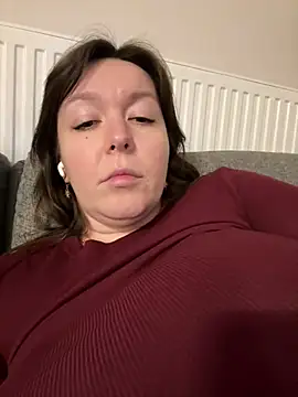 Snapshot of Your_Hot_Sister01 chatting on 01-26-25, 12:16 Your Hot Sister01 online show from 01-26-25, 12:16