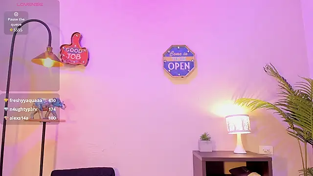 Snapshot of lupeebony chatting on 01-31-25, 10:52 lupeebony online show from 01-31-25, 10:52