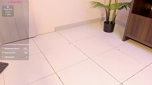 Snapshot of lupeebony chatting on 02-27-25, 10:42 lupeebony online show from 02-27-25, 10:42