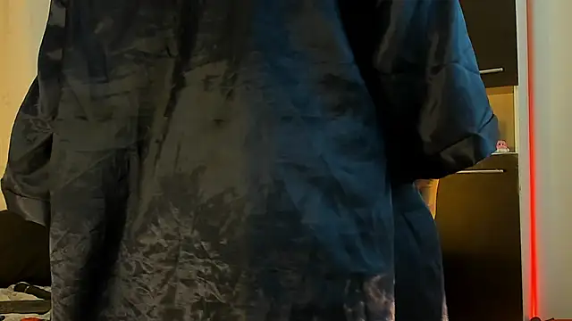 conielaurenth online show from 12-18-25, 10:54