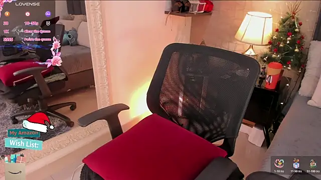 Mariana c1 online show from 12-19-25, 03:19