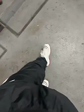 Snapshot of romanhrdcore chatting on 12-23-24, 04:39 romanhrdcore online show from 12-23-24, 04:39