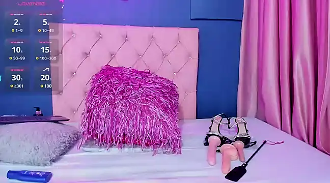 Snapshot of Michelle_busty chatting on 12-20-24, 12:52 Michelle busty online show from 12-20-24, 12:52