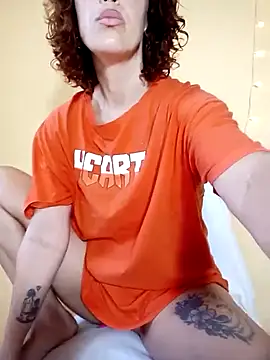 Snapshot of Mardul-ce chatting on 02-26-25, 12:36 Mardul-ce online show from 02-26-25, 12:36