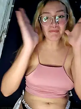 Snapshot of sadnessgyall chatting on 03-19-25, 05:08 sadnessgyall online show from 03-19-25, 05:08