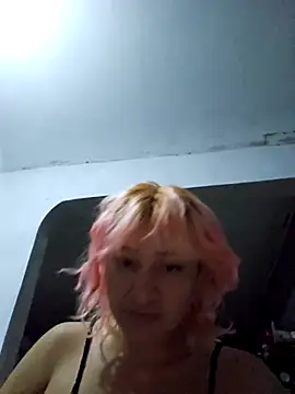 Snapshot of sadnessgyall chatting on 09-21-25, 06:15 sadnessgyall online show from 09-21-25, 06:15