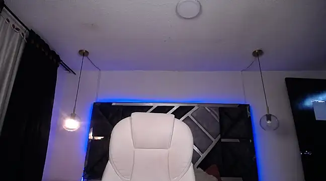 Snapshot of MIA_YOURHOTTIE chatting on 02-04-25, 06:46 MIA YOURHOTTIE online show from 02-04-25, 06:46