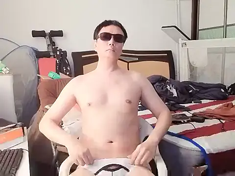 hotkaier online show from 04-14-26, 07:36