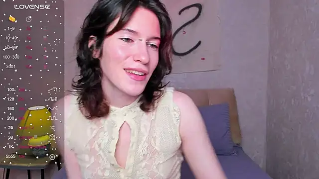 Kolette Gray online show from 11-17-25, 01:06