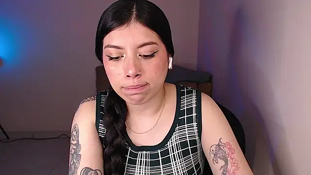 iam emy online show from 02-07-26, 03:43