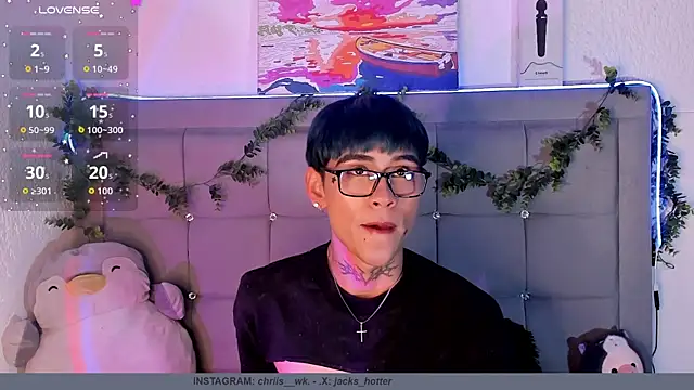 Snapshot of jacks_hotter chatting on 06-24-26, 12:53 jacks hotter online show from 06-24-26, 12:53