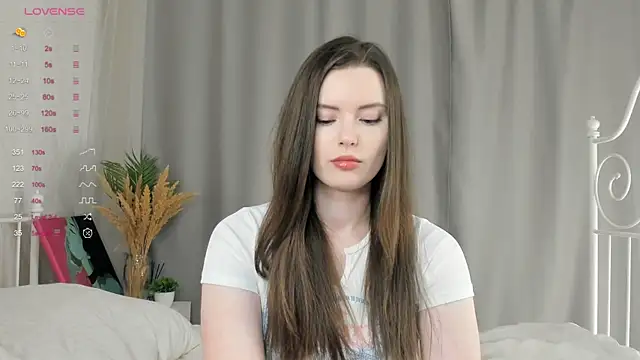 LoraDevon online show from 02-26-25, 07:27