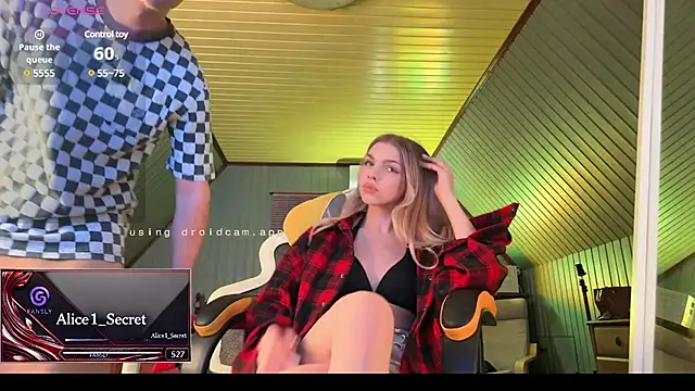 Snapshot of Alice1_secret chatting on 02-04-25, 03:04 Alice1 secret online show from 02-04-25, 03:04