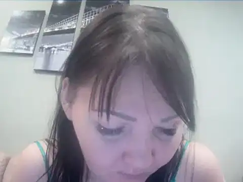 Snapshot of ClaireSunset chatting on 11-22-25, 08:19 ClaireSunset online show from 11-22-25, 08:19